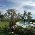 Chateau De Pomiro D'hotes Et Bed and Breakfast