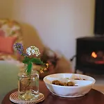 Bed and Breakfast Chateau De Pomiro D'hotes Et Montreal (Gers)