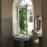 Chateau De Pomiro D'hotes Et Bed and Breakfast
