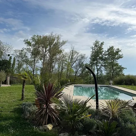 Chateau De Pomiro D'hotes Et Panzió