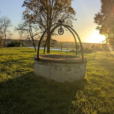 Chateau De Pomiro D'hotes Et 3*