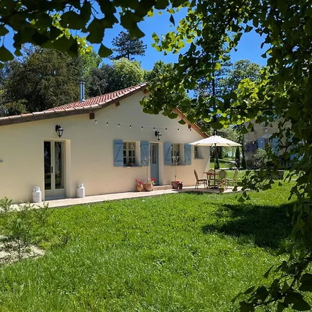 Bed and breakfast Chateau De Pomiro D'hotes Et 3*