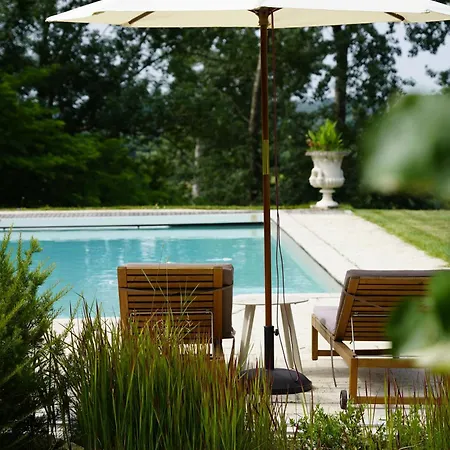 Chateau De Pomiro D'hotes Et 3* Montréal