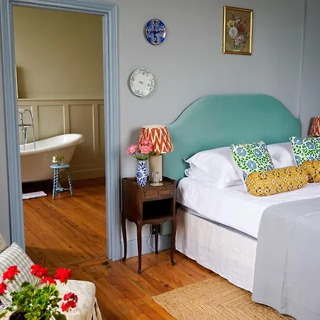 Panzió Chateau De Pomiro D'hotes Et 3*