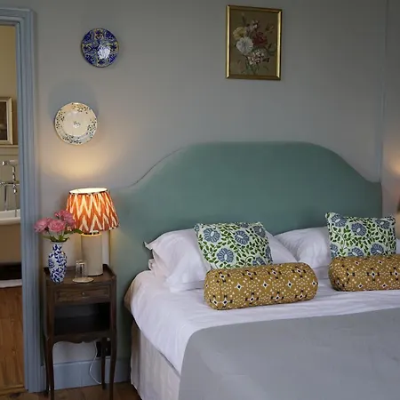 Chateau De Pomiro D'hotes Et 3*