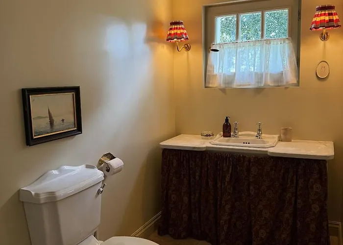 Chateau De Pomiro D'hotes Et Oda ve Kahvaltı