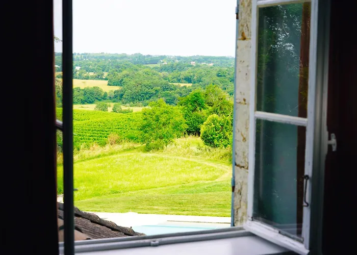 Oda ve Kahvaltı Chateau De Pomiro D'hotes Et 3*